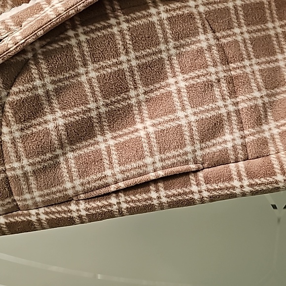 Centigrade Bonded Sherpa Lined Plaid Jacket. Brand new. Never worn. - Picture 9 of 13
